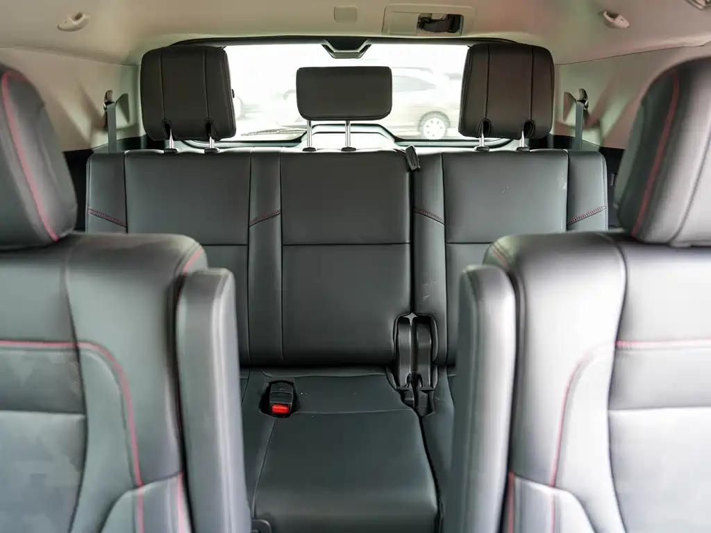 Toyota Sequoia — миниатюра 7