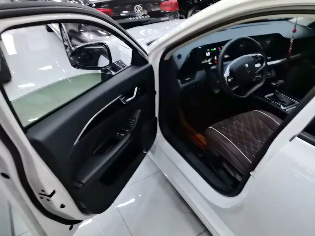 Bestune B70 — миниатюра 16