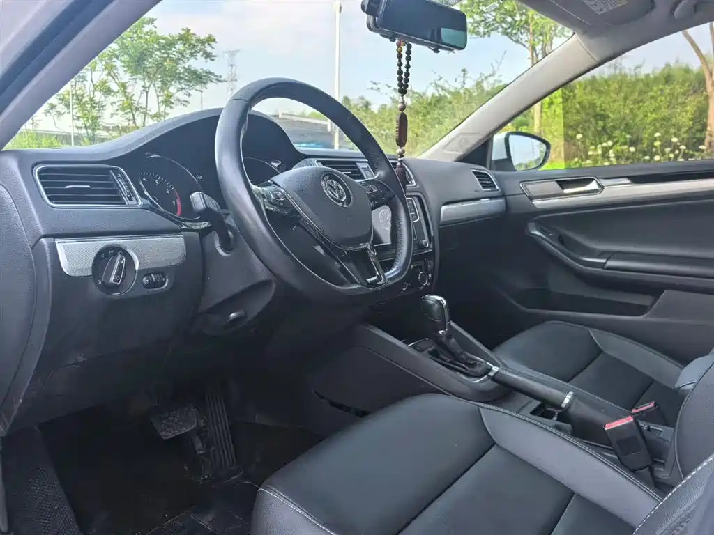 Volkswagen Sagitar 2018 280TSI DSG