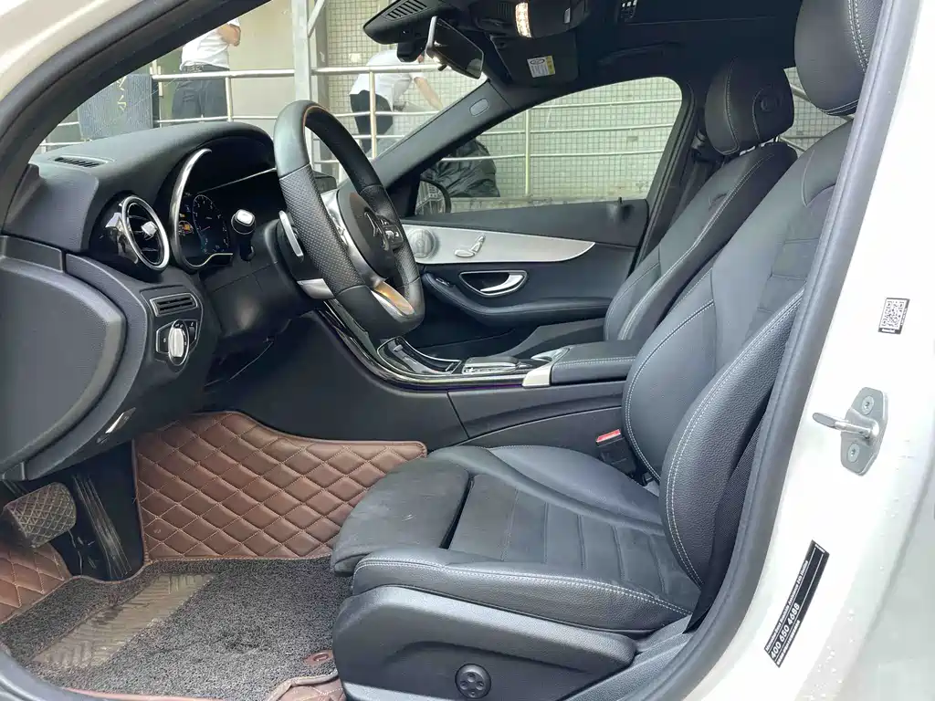 Mercedes-Benz C-Class — миниатюра 12