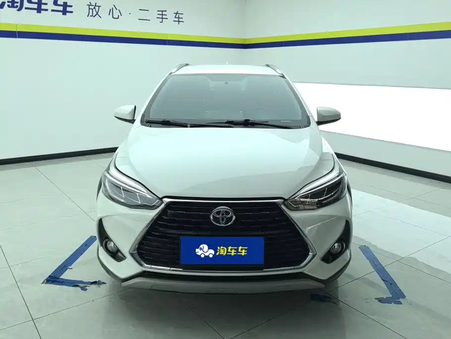 Toyota Yaris L — миниатюра 2
