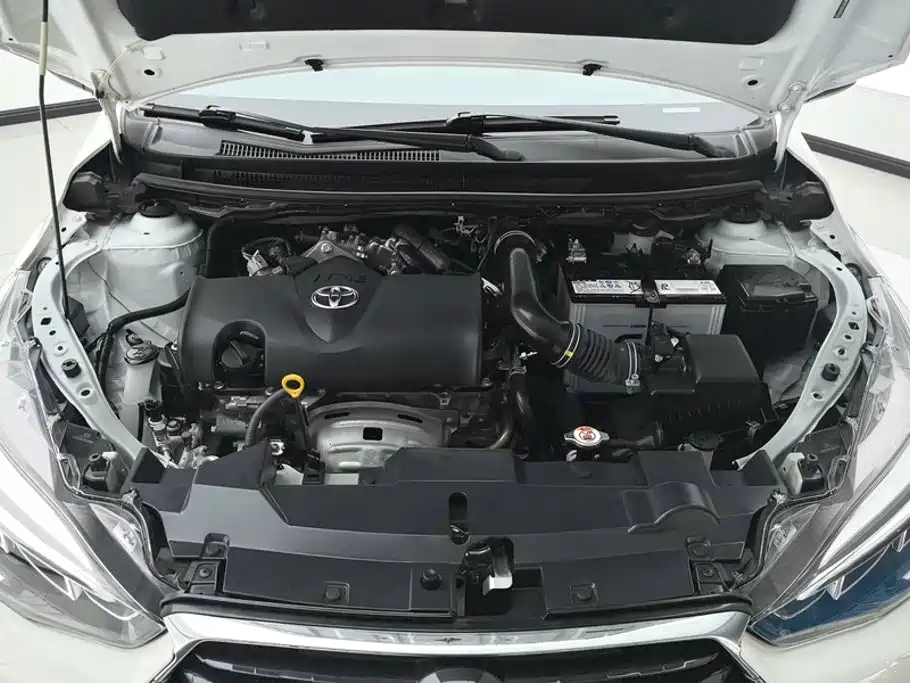 Toyota Yaris L — миниатюра 10