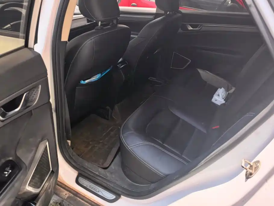 Geely Emgrand GS — миниатюра 11