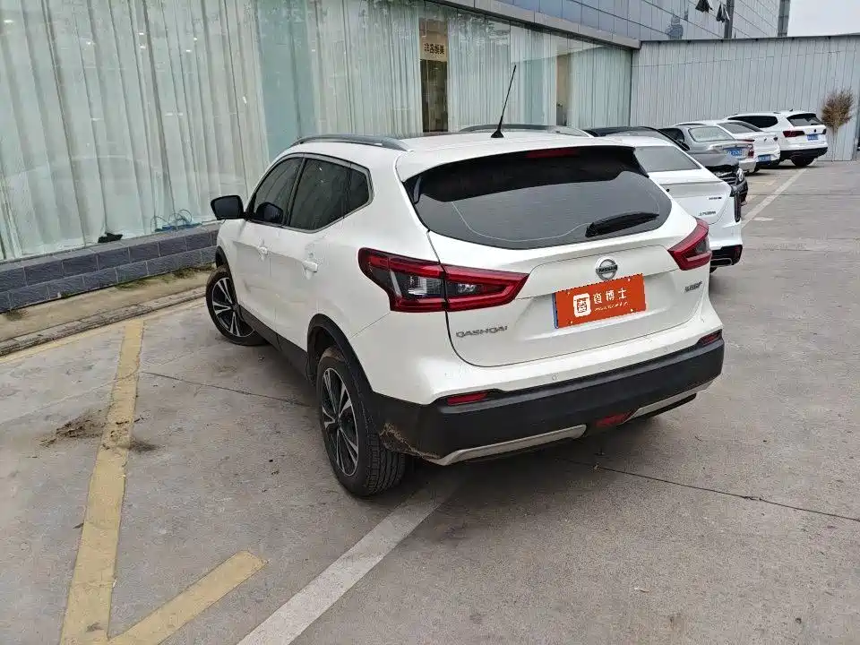 Nissan Qashqai — миниатюра 3