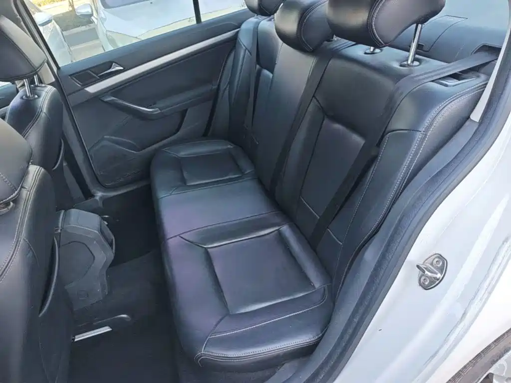 Volkswagen Lavida — миниатюра 17