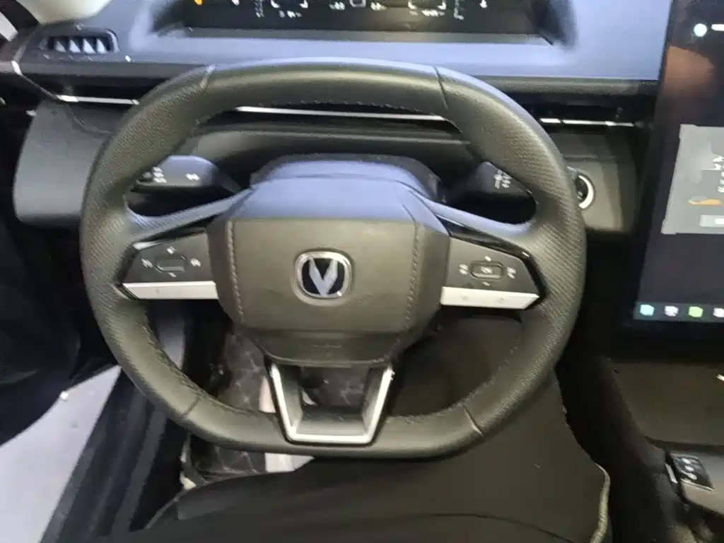 Changan Eado — миниатюра 7