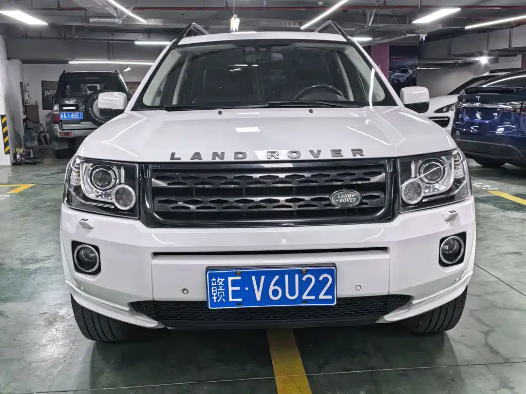 Land Rover 2 015 2.0T Si4 XS