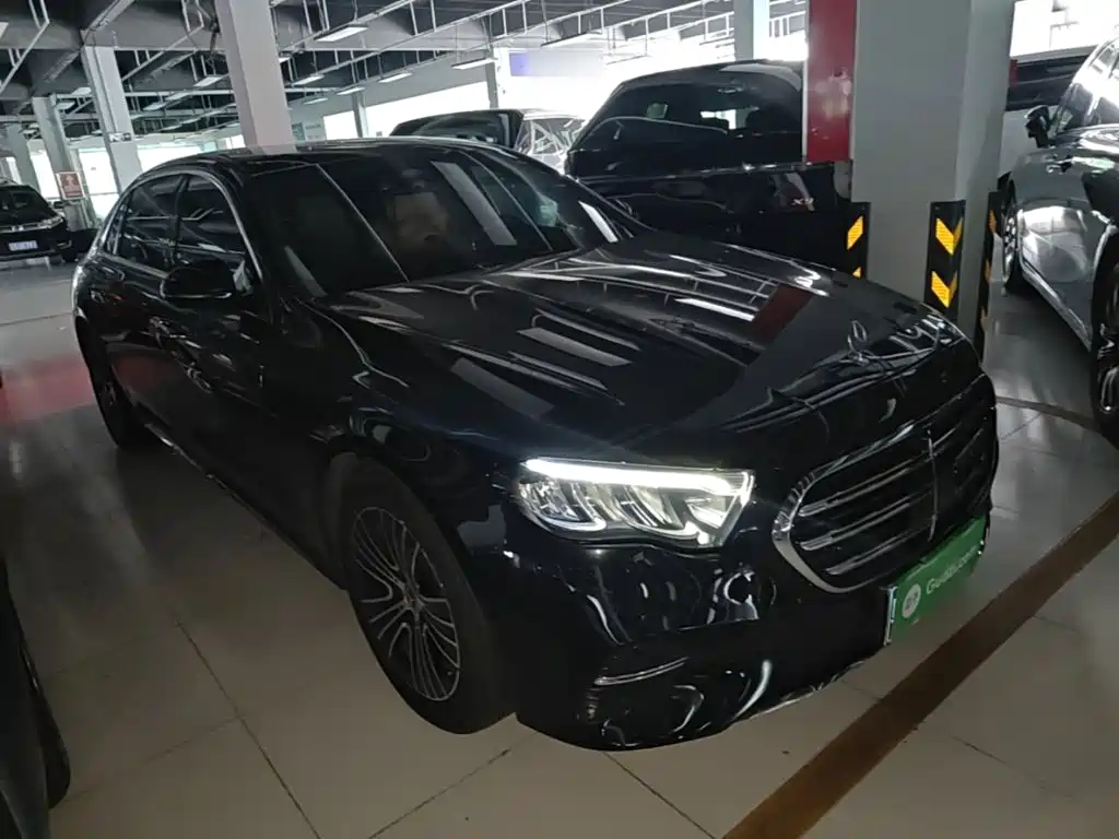 Mercedes-Benz E-Class — миниатюра 4