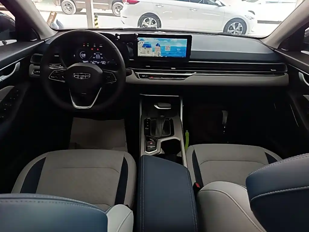 Geely Emgrand — миниатюра 10