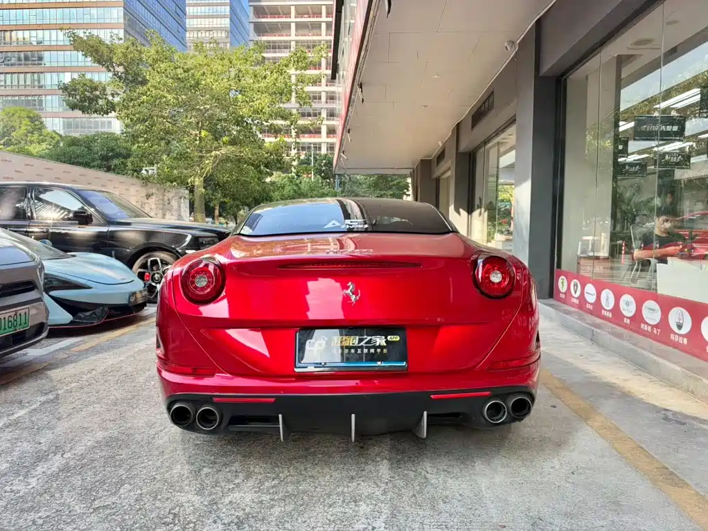 Ferrari California T — миниатюра 5