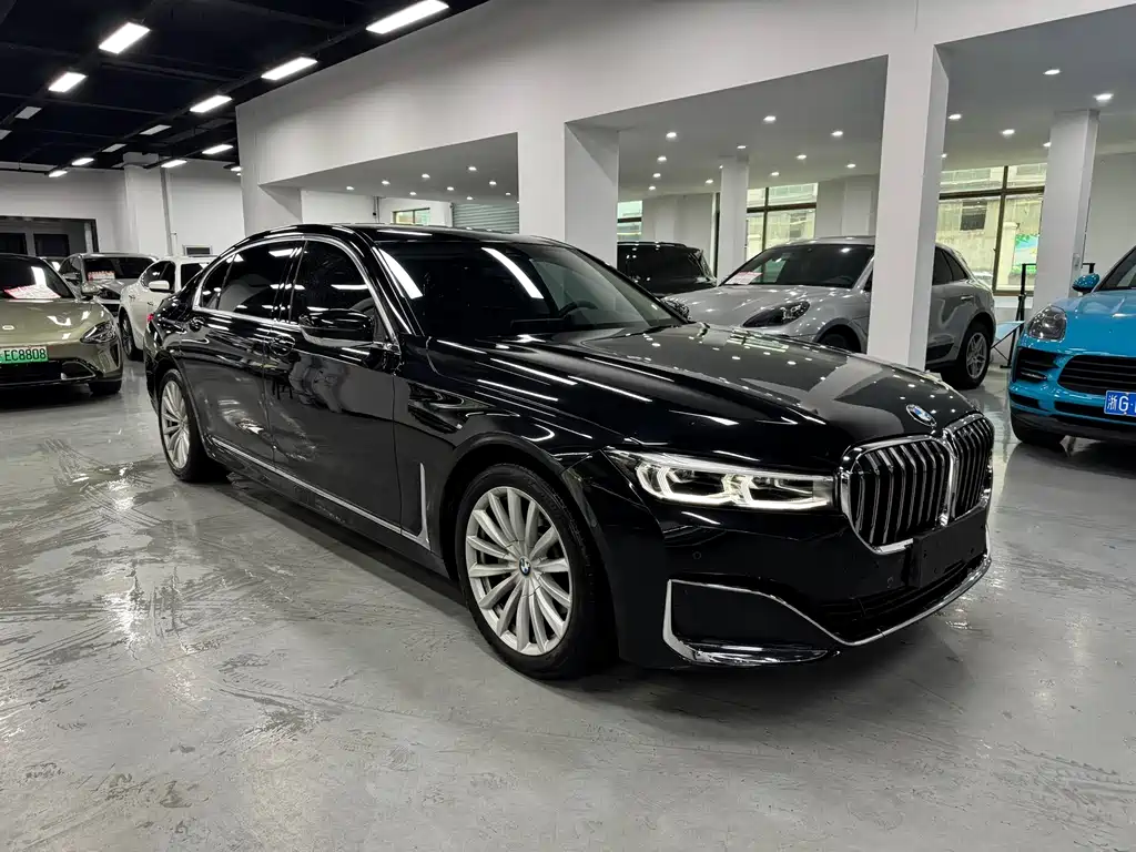 BMW 7 Series — миниатюра 3
