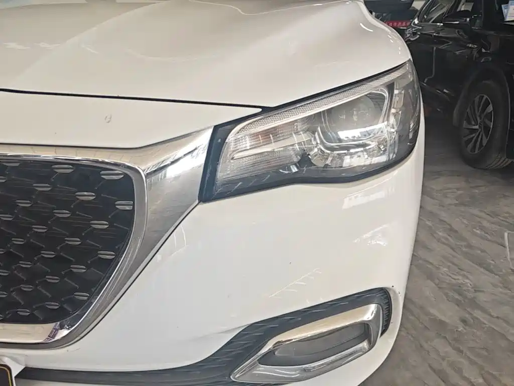 MG HS — миниатюра 24