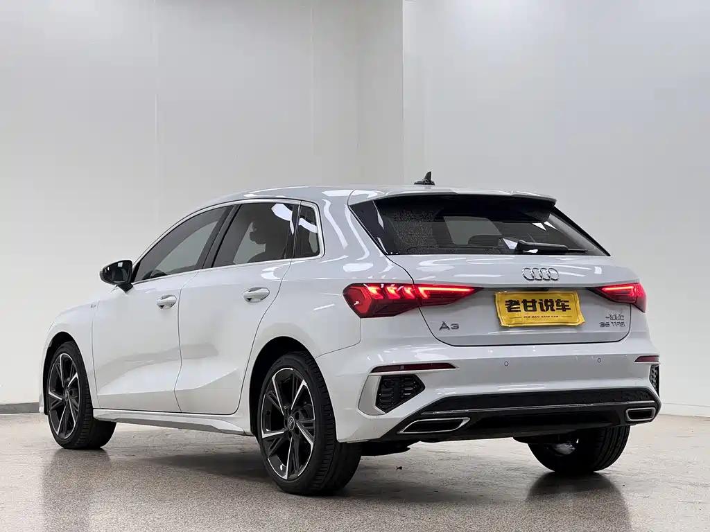 Audi A3 2023 Sportback 35 TFSI Fashion Sport
