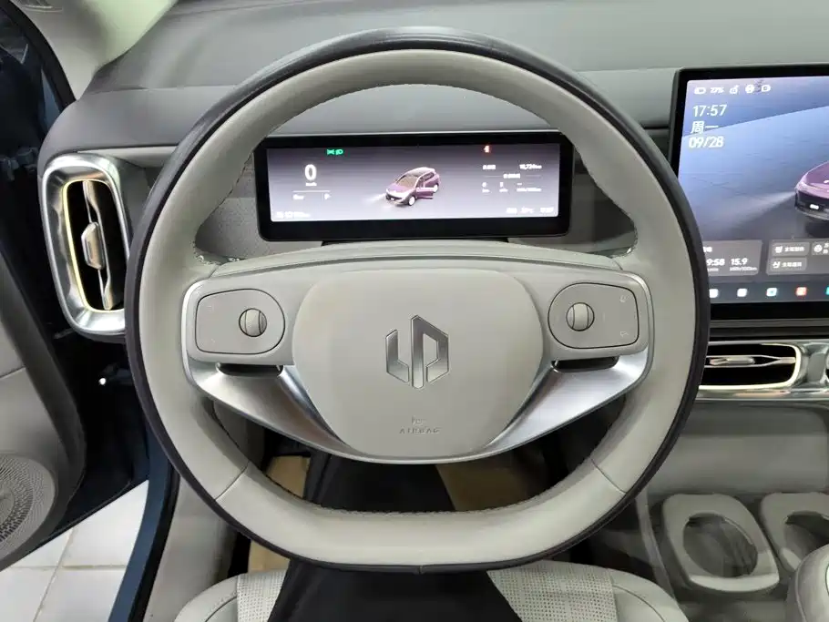 Leapmotor Leapmotor B10 — миниатюра 15