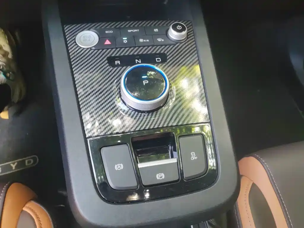 BYD e2 — миниатюра 15
