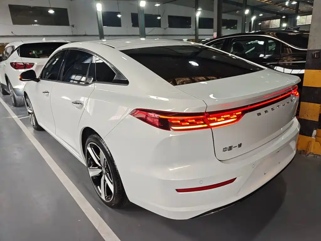 Bestune B70 — миниатюра 5