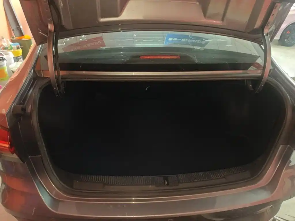 Roewe i5 — миниатюра 19