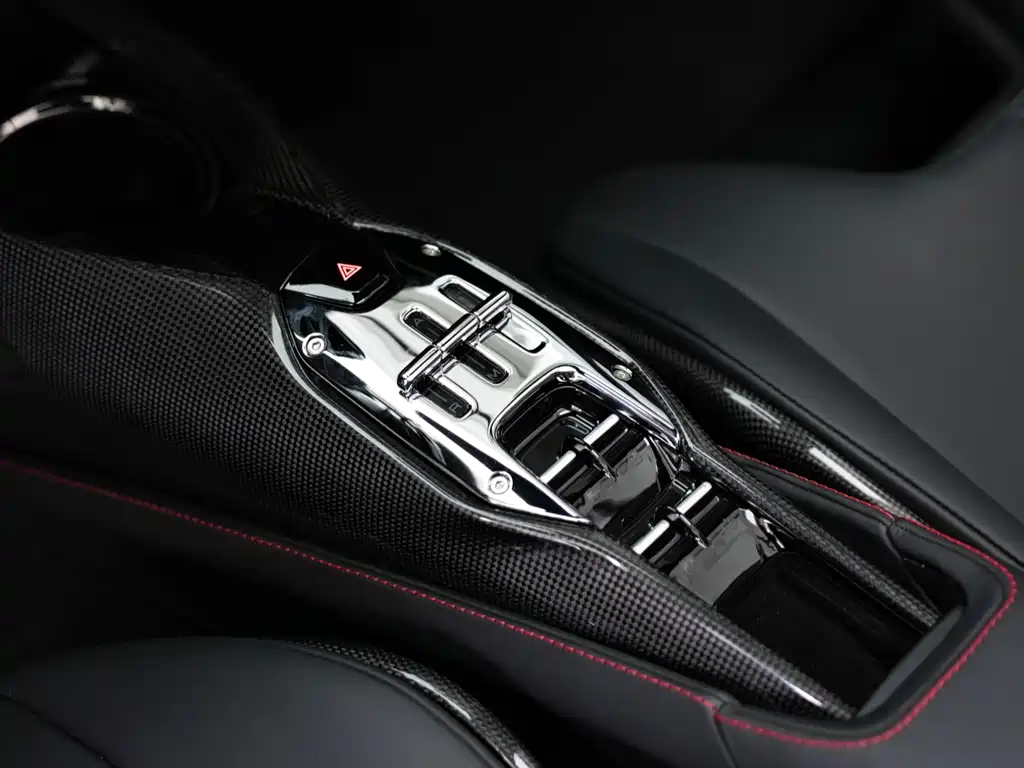 Ferrari SF90 2021 3.9T V8 Spider