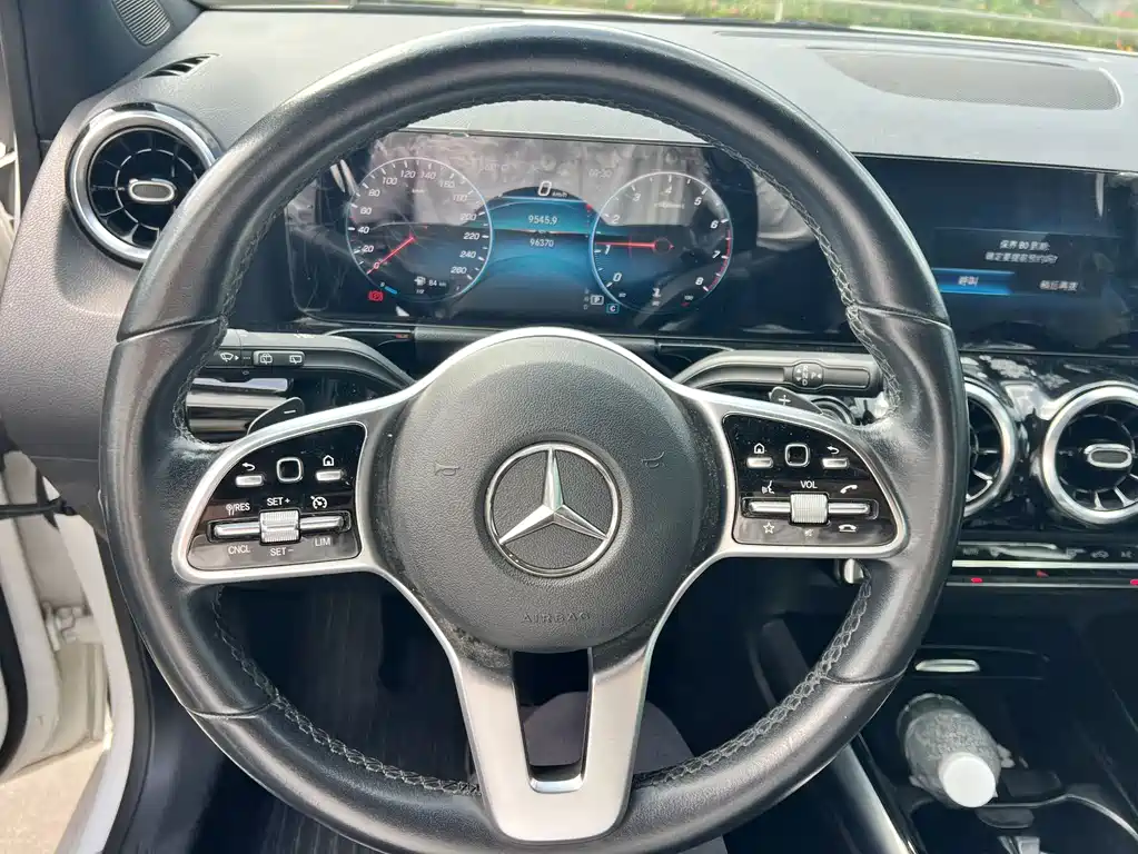 Mercedes-Benz B-Class — миниатюра 8