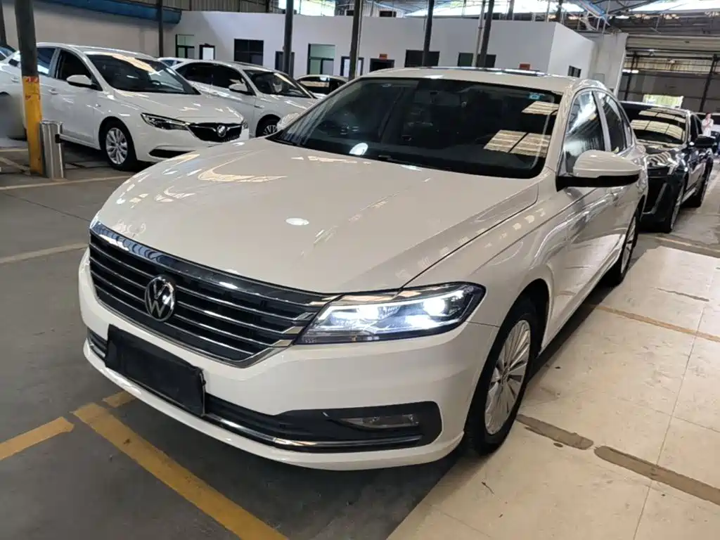 Volkswagen Lavida — миниатюра 2
