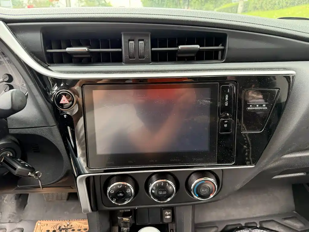 Toyota Corolla — миниатюра 10