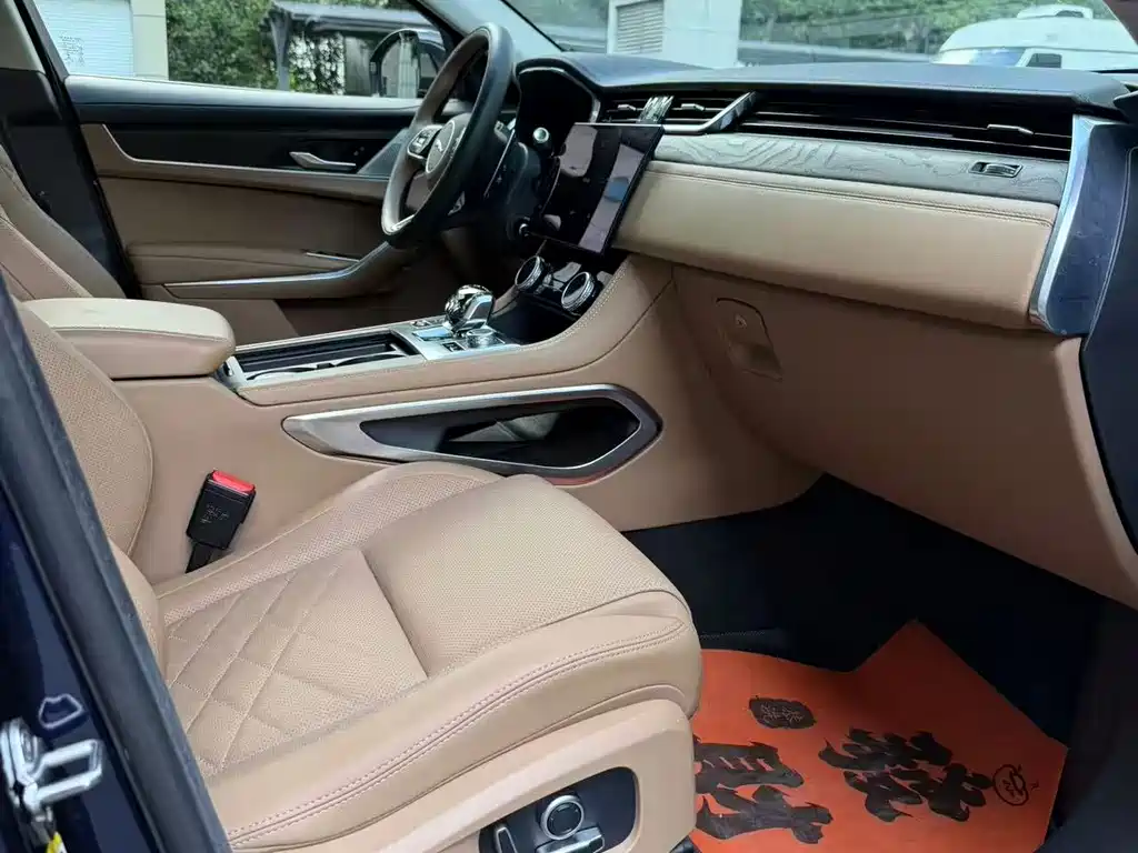 Jaguar F-PACE — миниатюра 9