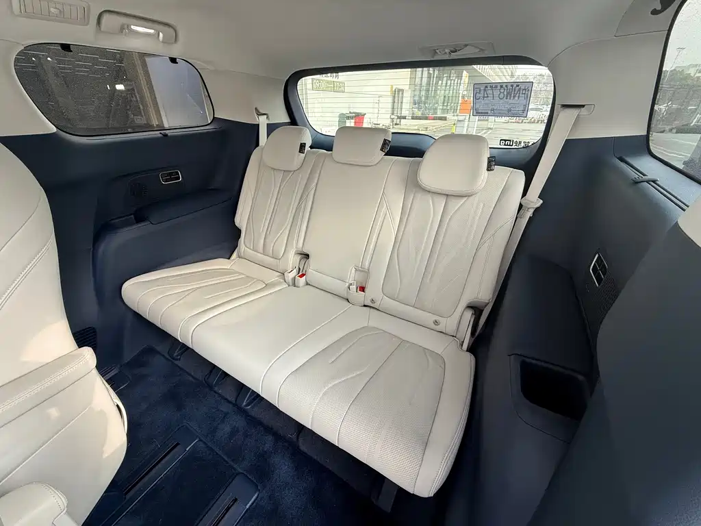 BUICK GL8 NEW ENERGY