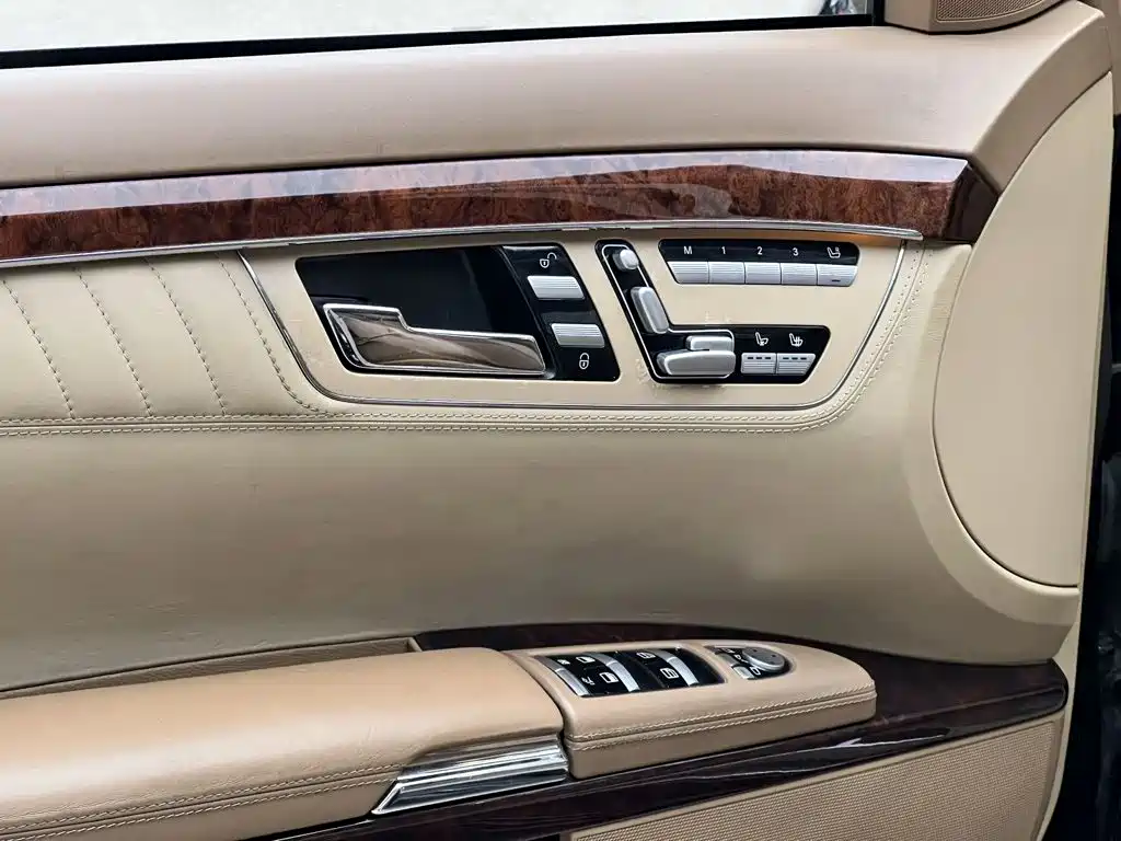 Mercedes-Benz S-Class — миниатюра 19