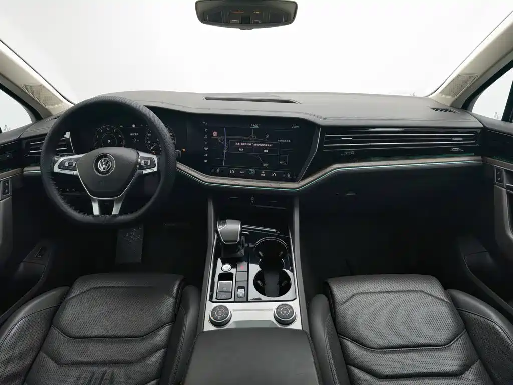 Volkswagen Touareg — миниатюра 5