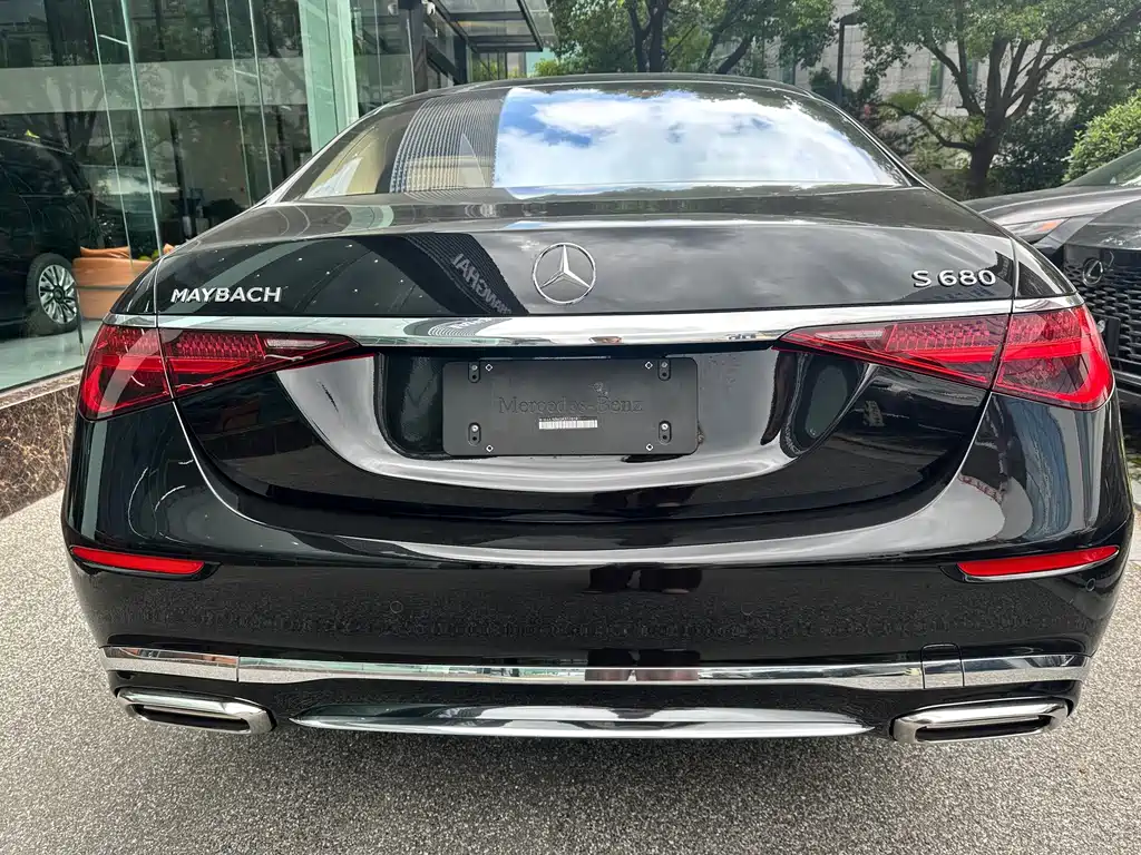Mercedes-Benz S-Class — миниатюра 12