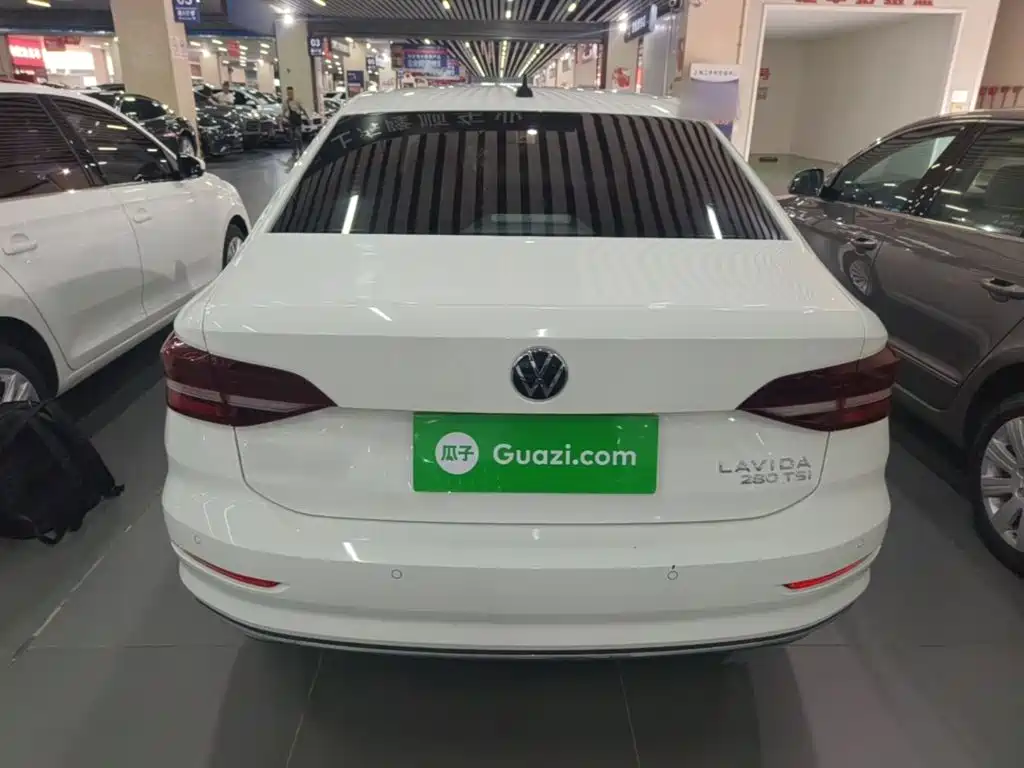 Volkswagen Lavida — миниатюра 6