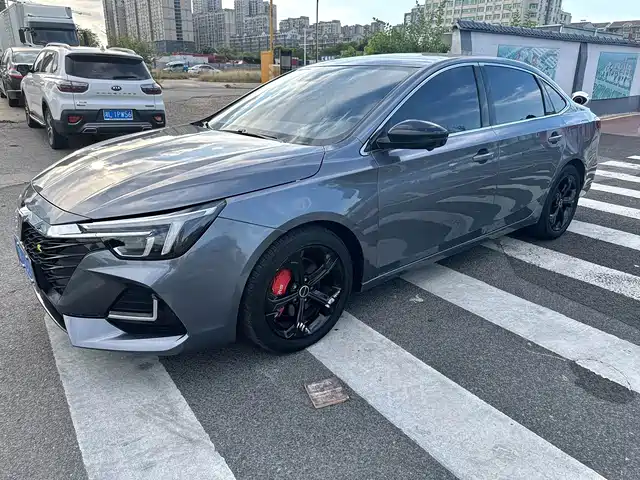 ROEWE  I6 MAX 2021