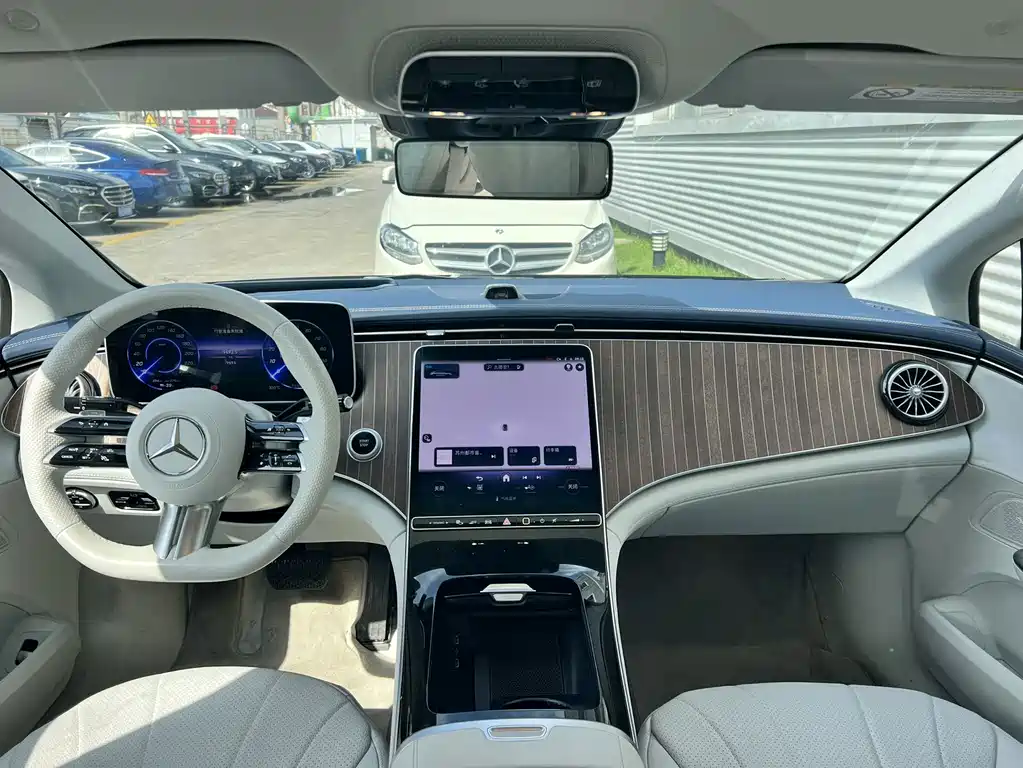 Mercedes-Benz EQE — миниатюра 6