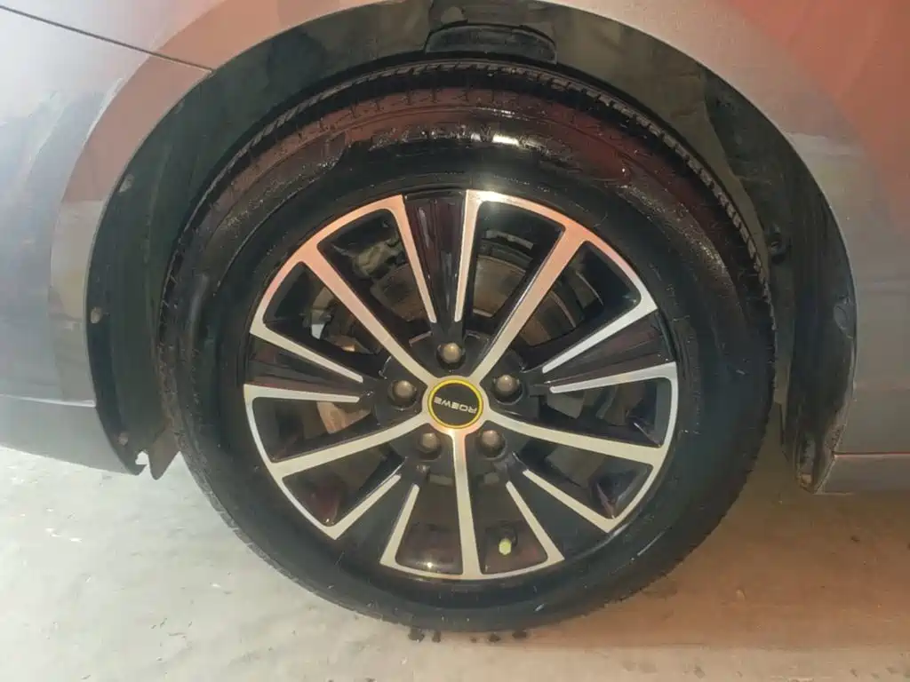 Roewe i5 — миниатюра 23