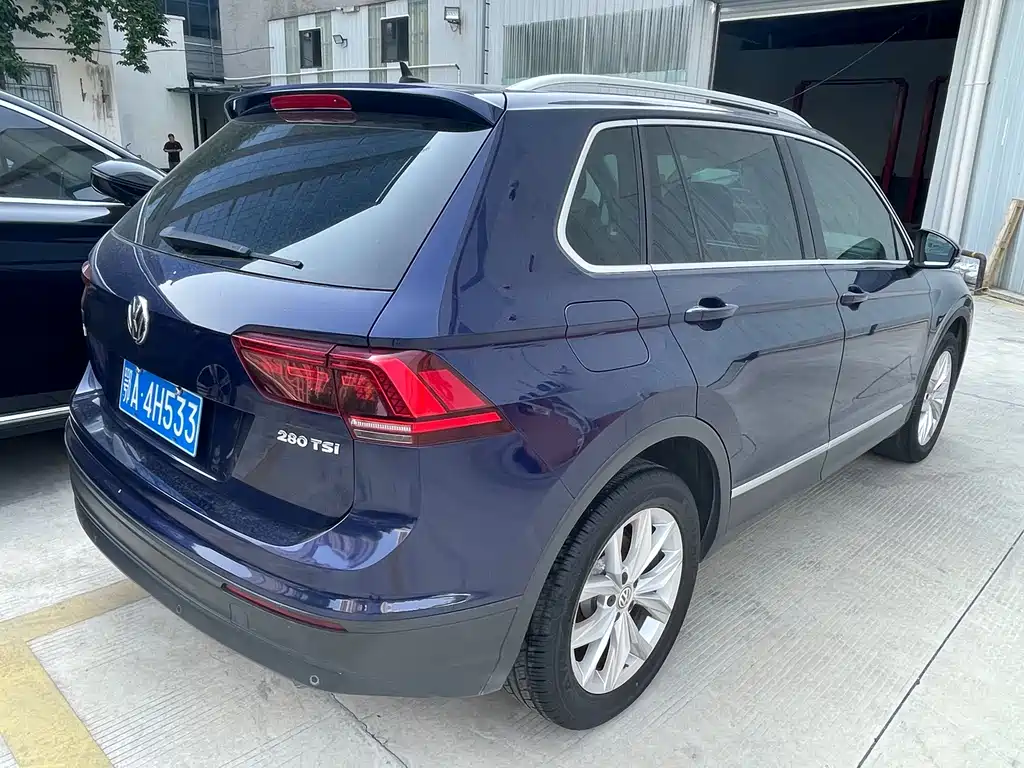 Volkswagen Tiguan — миниатюра 9