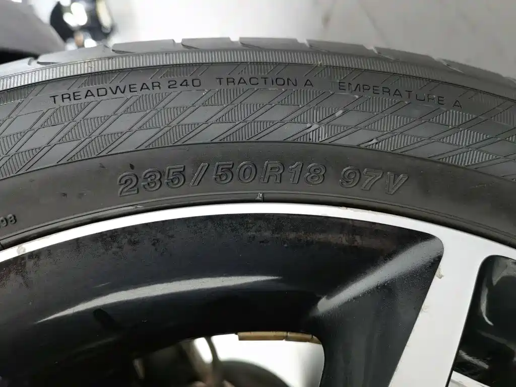 Mercedes-Benz GLA — миниатюра 24