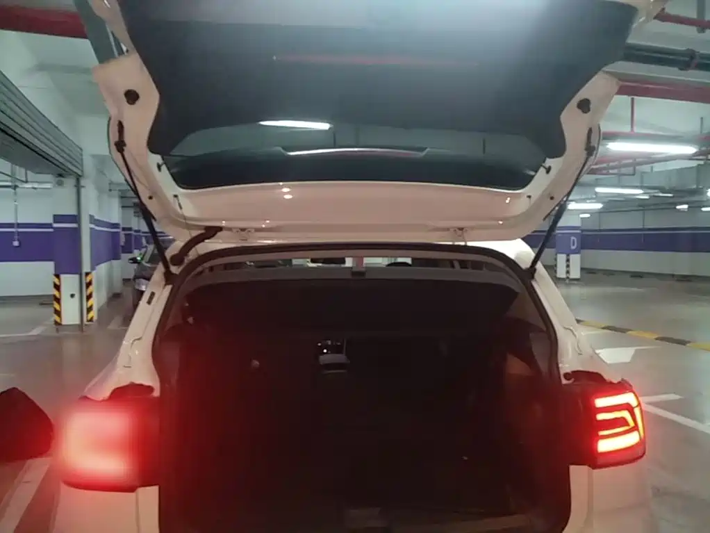 Volkswagen T-Cross — миниатюра 19