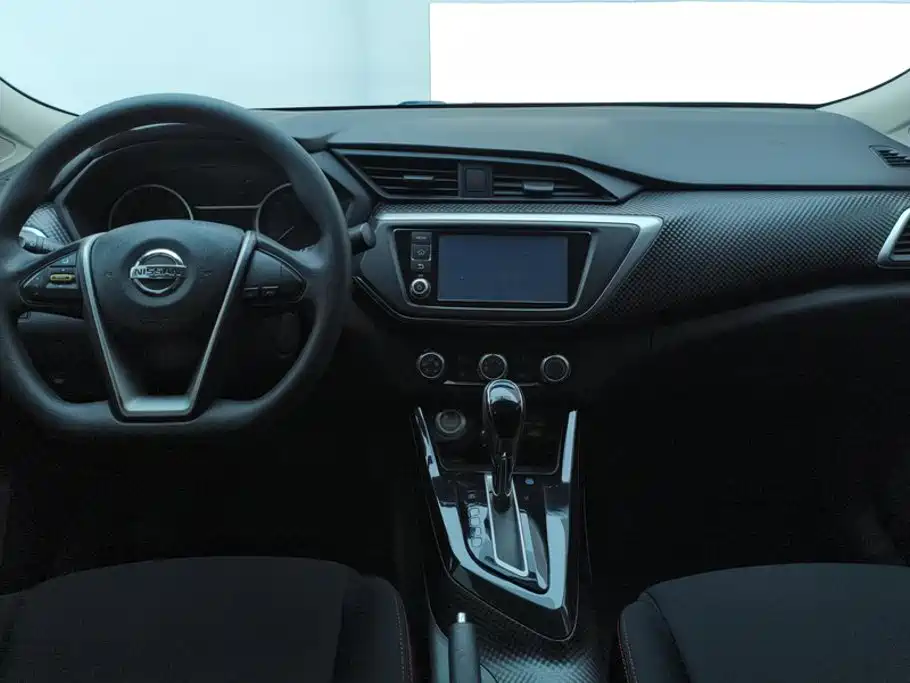 Nissan Bluebird — миниатюра 12