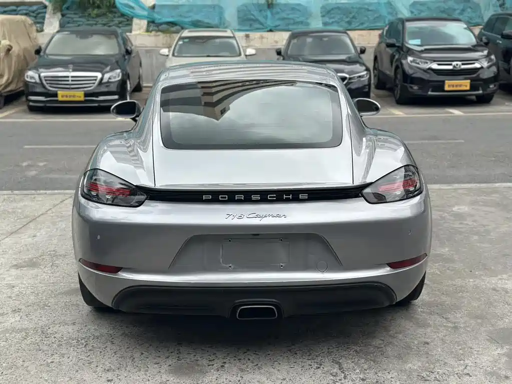 Porsche 718 2018 Cayman 2.0T