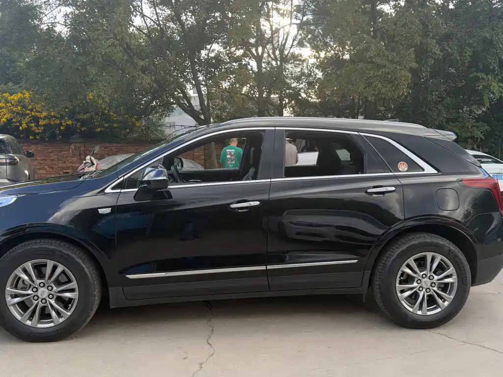 Cadillac XT5 — миниатюра 4