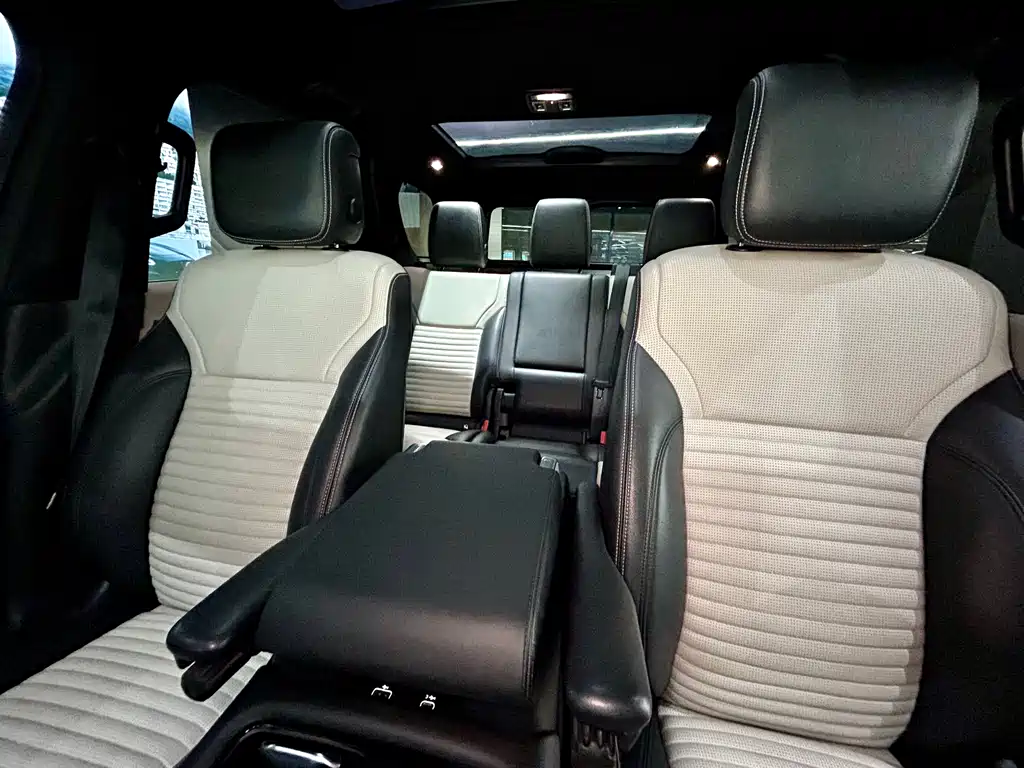 Land Rover Discovery 2021 360PS R-Dynamic SE
