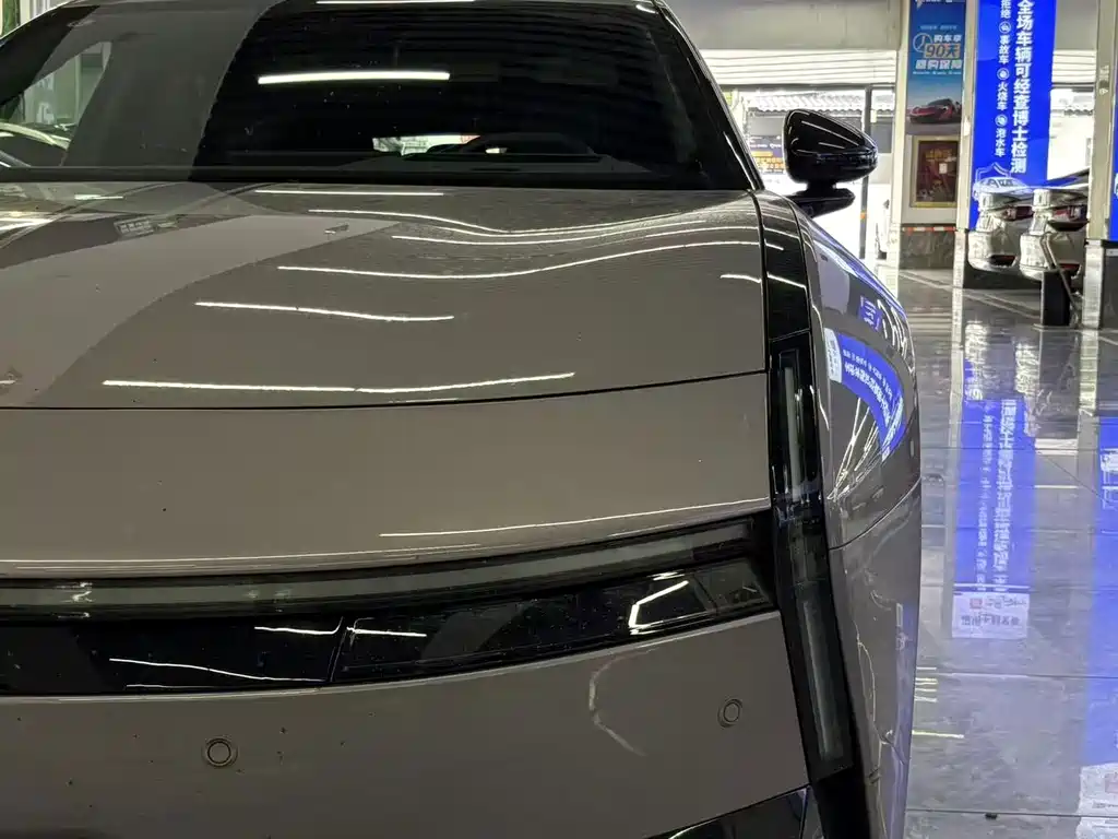 XPeng P7 — миниатюра 3