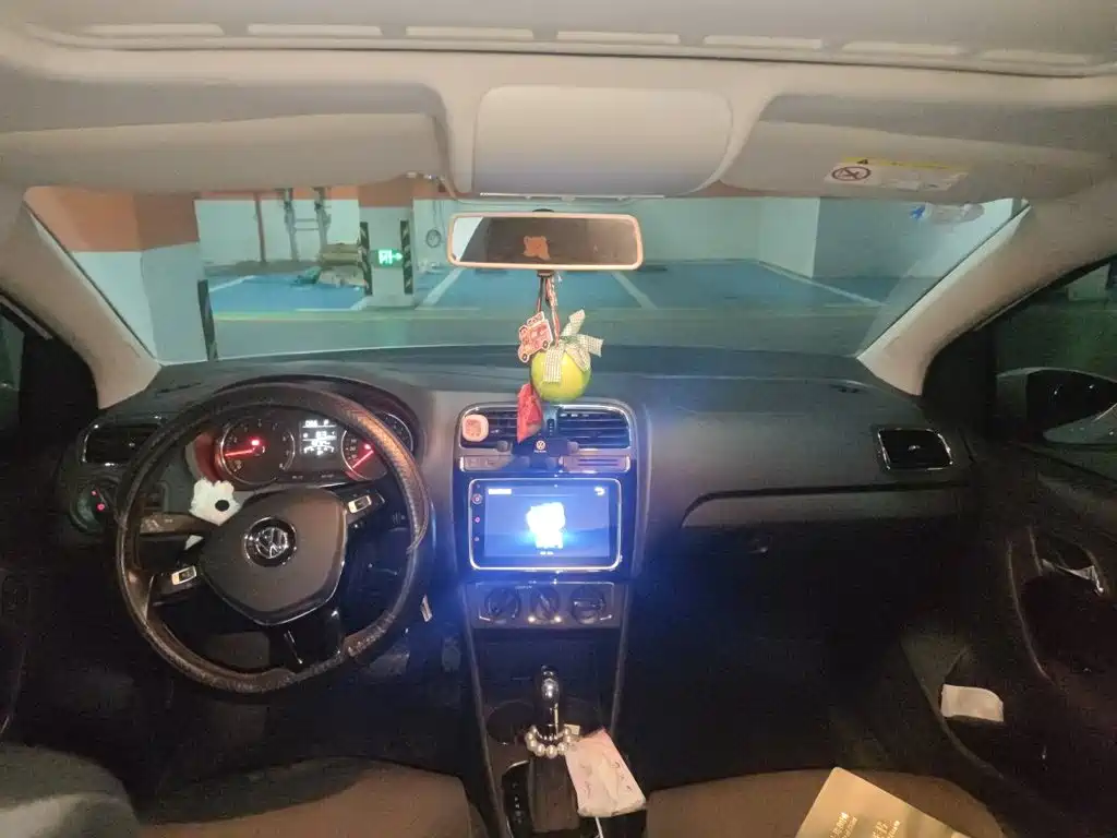 Volkswagen Polo — миниатюра 9
