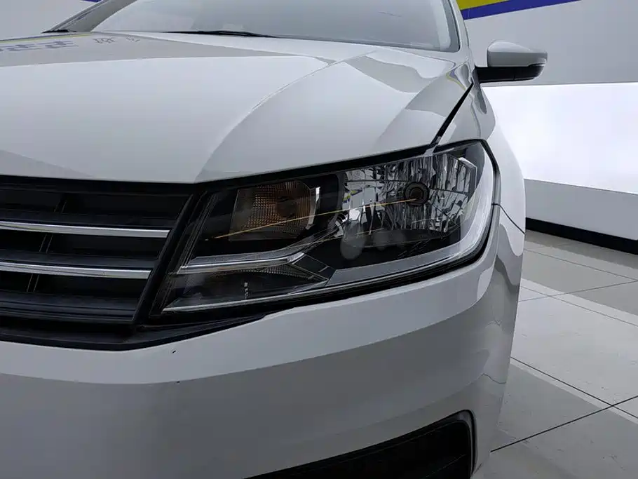Volkswagen Santana — миниатюра 5