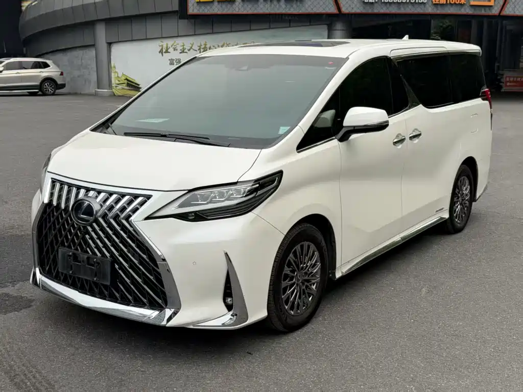 Lexus LM 2020