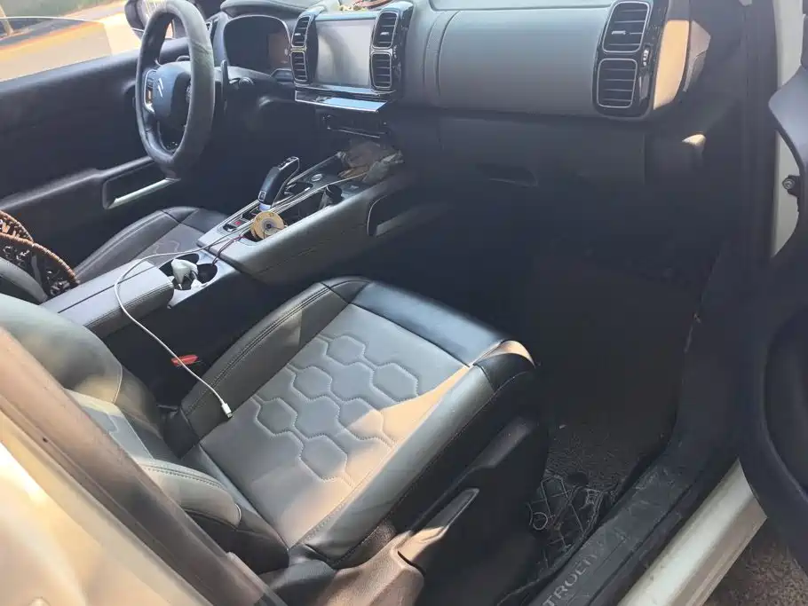 Citroen C5 AIRCROSS — миниатюра 8
