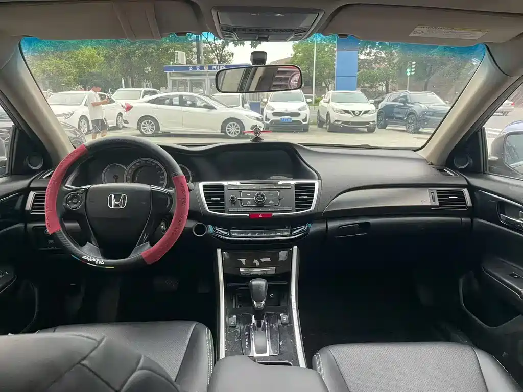 Honda Accord 2016 2.0L Elite