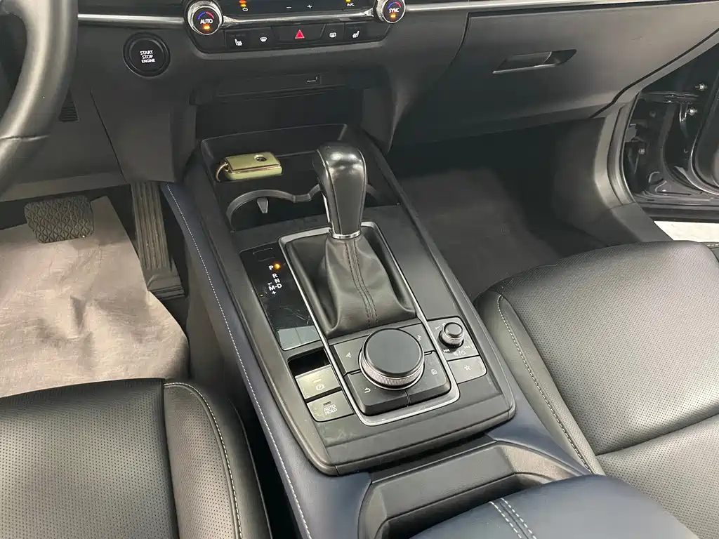 Mazda CX-30 — миниатюра 11