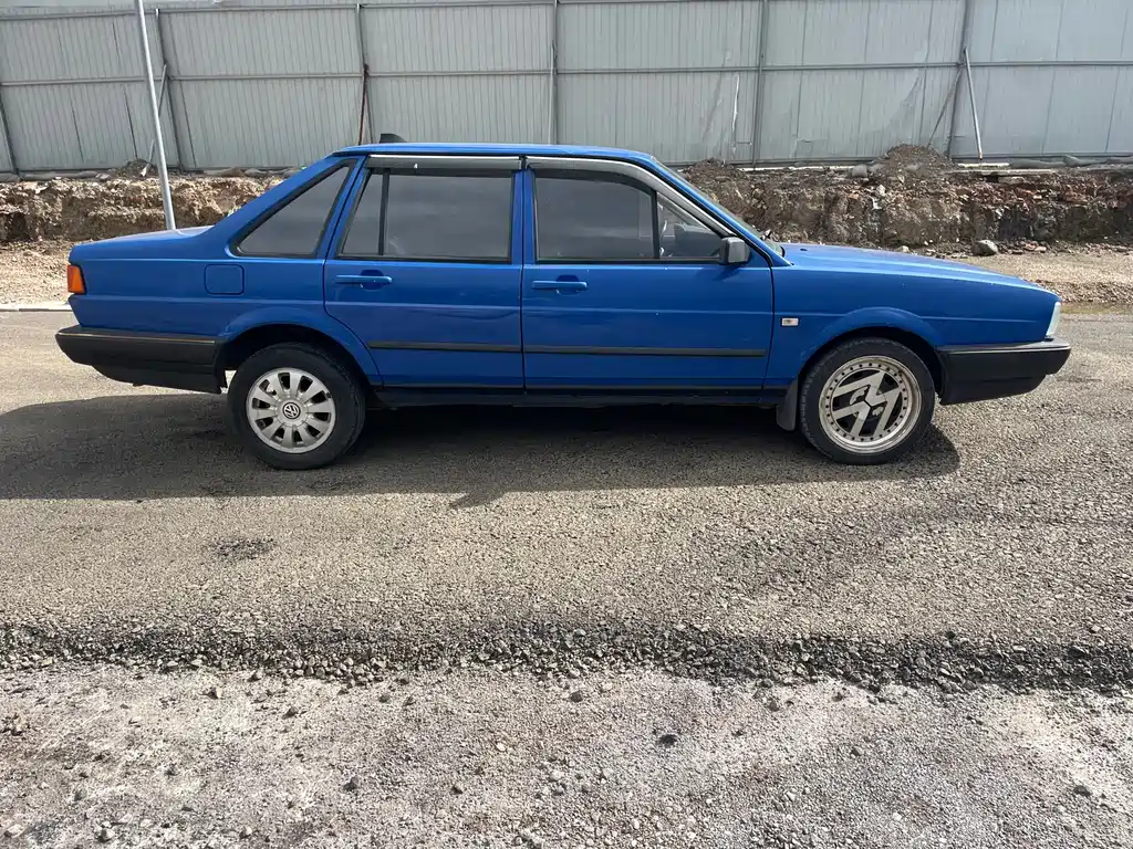 Volkswagen Santana Classic — миниатюра 4