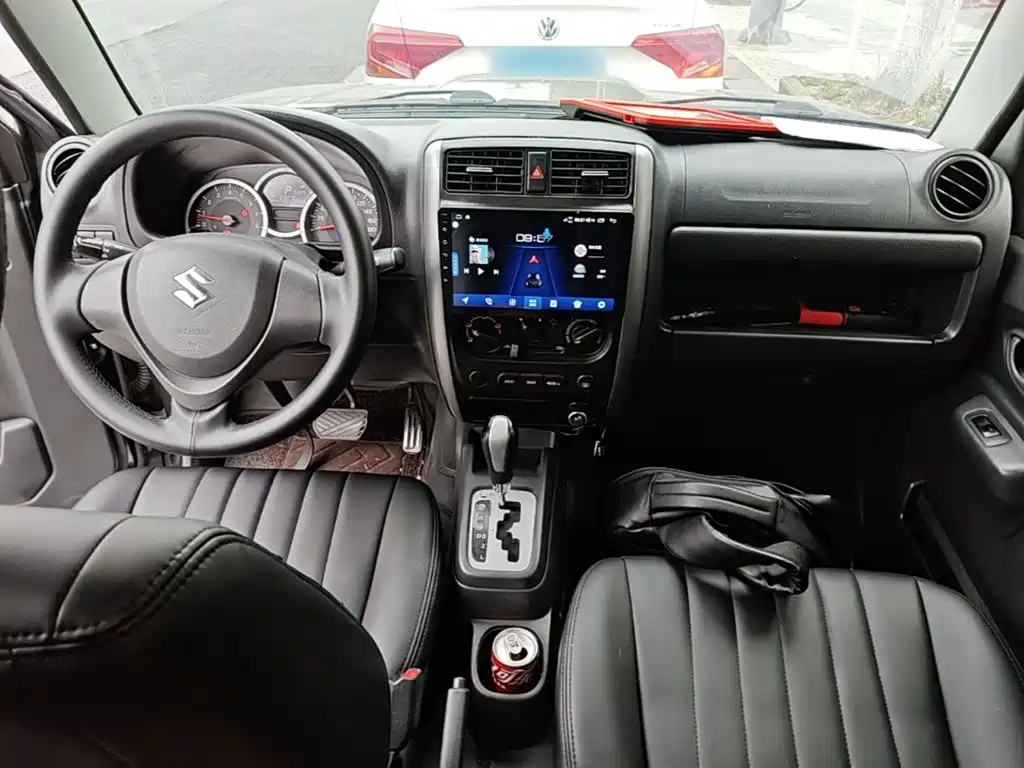 Suzuki Jimny — миниатюра 10